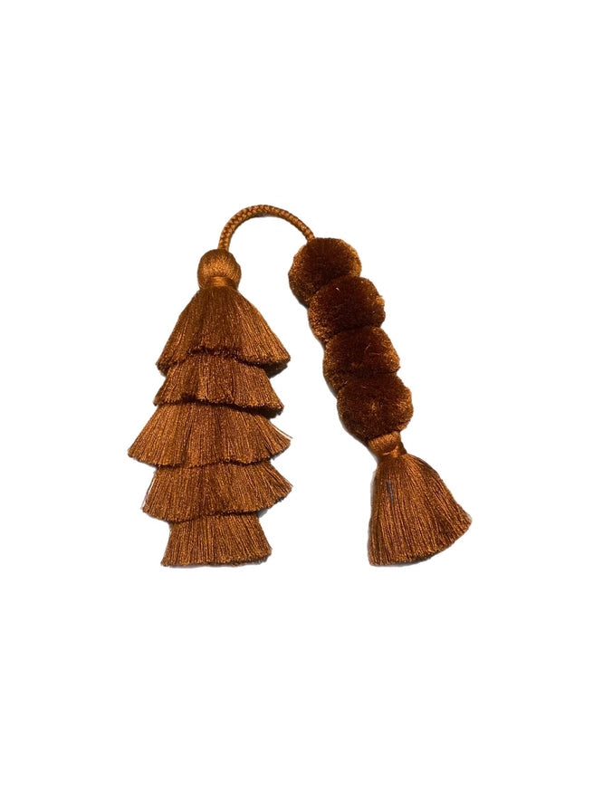 Flair Pom (Chestnut)