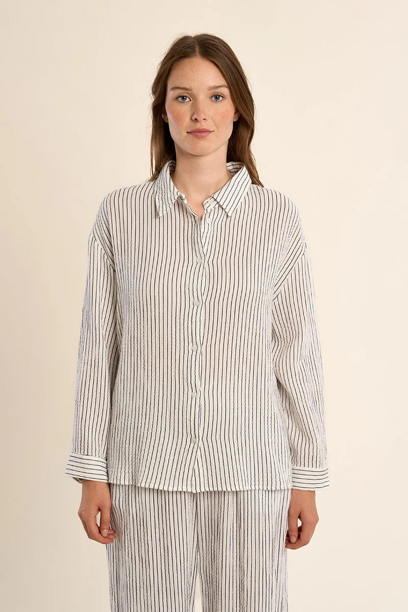 Woven Shirt (Off White/Navy)