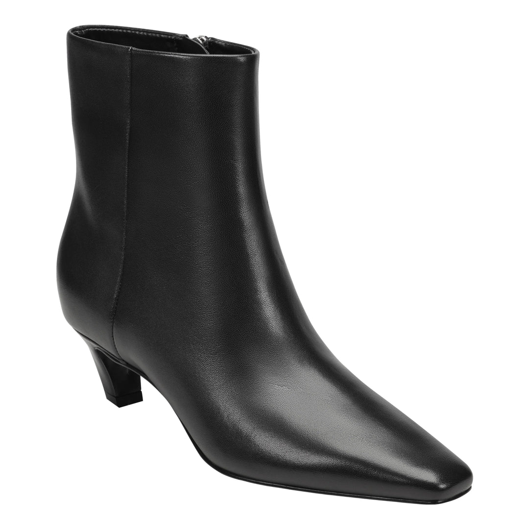 Danai (Black)