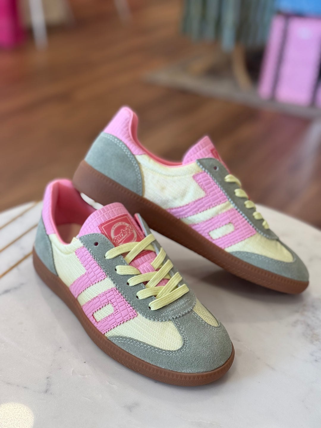 Ghost C26  (Light Yellow / Light Green)