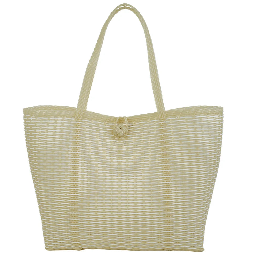Medium (Salt/Pearl/White)