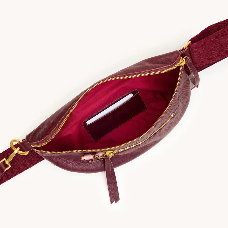 Charles Crossbody Medium (Cherrywood Pebble/Brushed Gold)